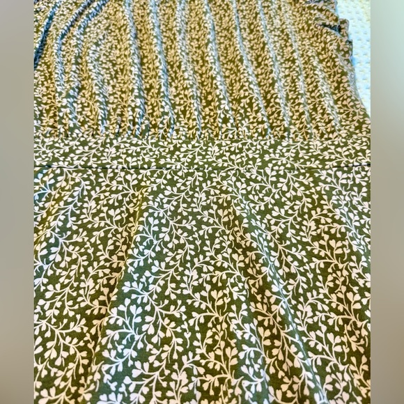 Boden dress size 8 long. - Picture 2 of 3